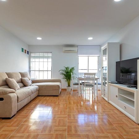 Charming 2 Bedroom Apartment At Triana Center By Oui Sevilla Bagian luar foto