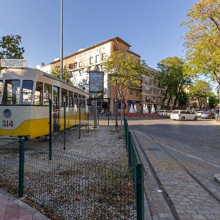 Charming 2 Bedroom Apartment At Triana Center By Oui Sevilla Bagian luar foto