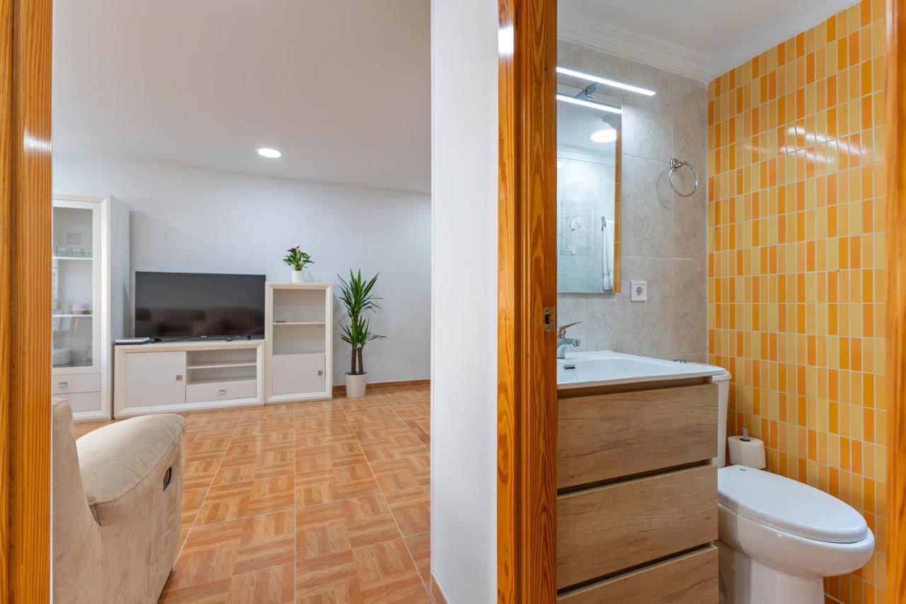 Charming 2 Bedroom Apartment At Triana Center By Oui Sevilla Bagian luar foto